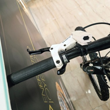 8-8-82358-10-Bicicleta Montana Rockrider 6.3 - T.M L
