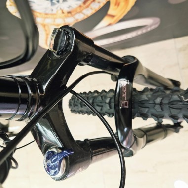 8-8-82358-11-Bicicleta Montana Rockrider 6.3 - T.M L