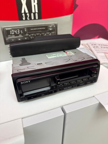 8-8-82308-2-Autorradio Sony XR 3200