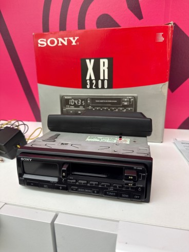 8-8-82308-3-Autorradio Sony XR 3200