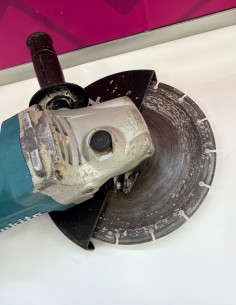 1-1-278749-1-Radial Makita GA9050R 2