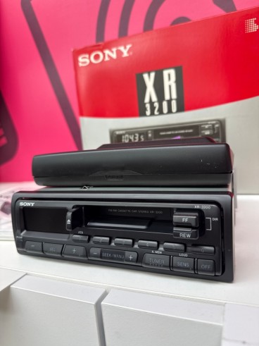 8-8-82199-1-Autorradio Sony XR3200 (Nuevo)
