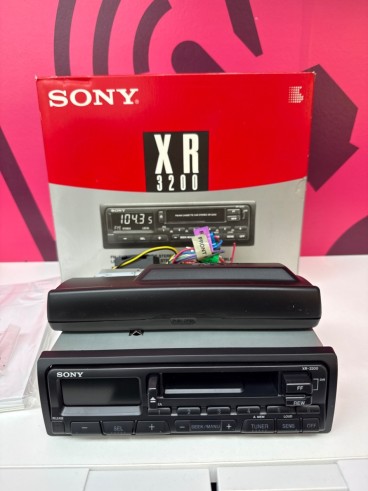 8-8-82199-2-Autorradio Sony XR3200 (Nuevo)