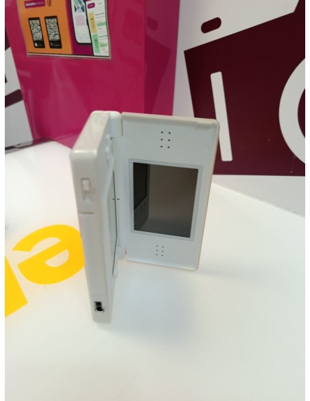 9-9-80993-8-Nintendo DSLite usg-001