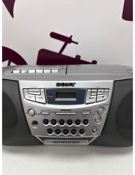 8-8-81993-4-Radio CD Casette Sony CFD-S22L 