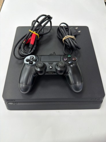 1-1-280725-1-Consola PS4 Slim Negra 1T 