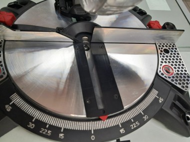 6-6-172813-4-Sierra Circular Miter 210mm 1400w