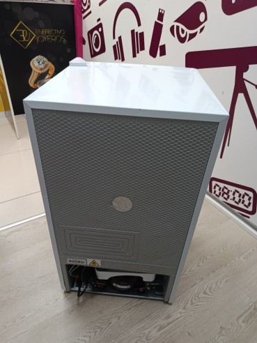 9-9-80983-3-Frigorifico COMFEE RCT87WH2EU 87 LITROS