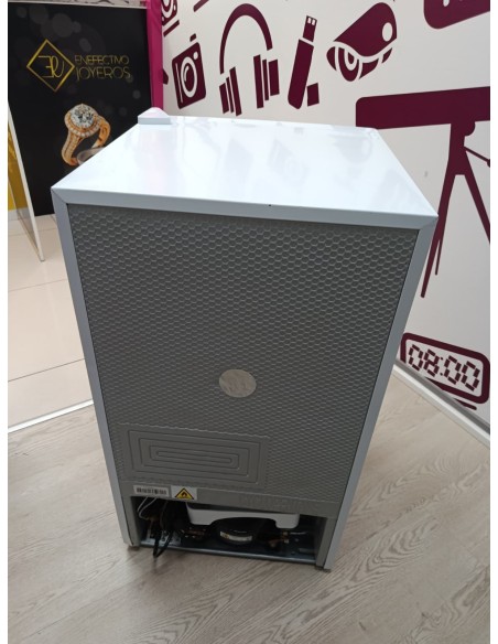 9-9-80983-3-Frigorifico COMFEE RCT87WH2EU 87 LITROS