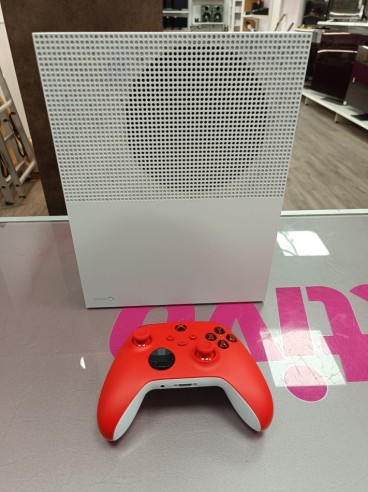 7-7-92205-1-Consola Xbox One S