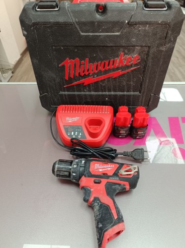 7-7-91028-1-Taladro A Bateria Milwaukee M12 Bpd-202c