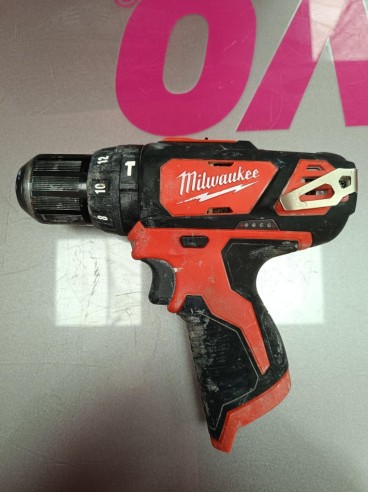 7-7-91028-2-Taladro A Bateria Milwaukee M12 Bpd-202c