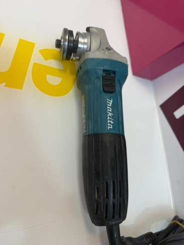 9-9-79334-1-Radial Makita Ga4530r 720w