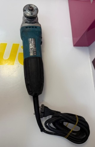 9-9-79334-3-Radial Makita Ga4530r 720w