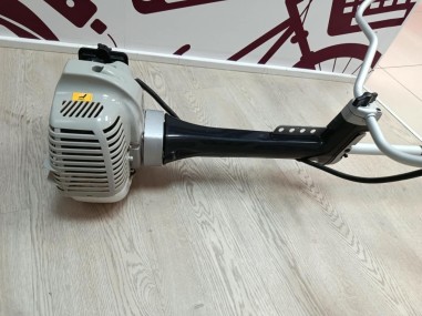 9-9-79371-4-Desbrozadora Omega Montmelo 520 52cc 