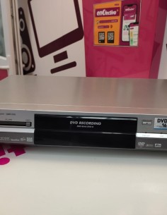 9-9-81137-1-Reproductor Grabador DVD Panasonic DMR-E65EG sin mando