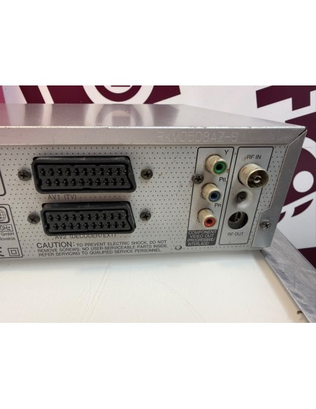 9-9-81137-6-Reproductor Grabador DVD Panasonic DMR-E65EG sin mando